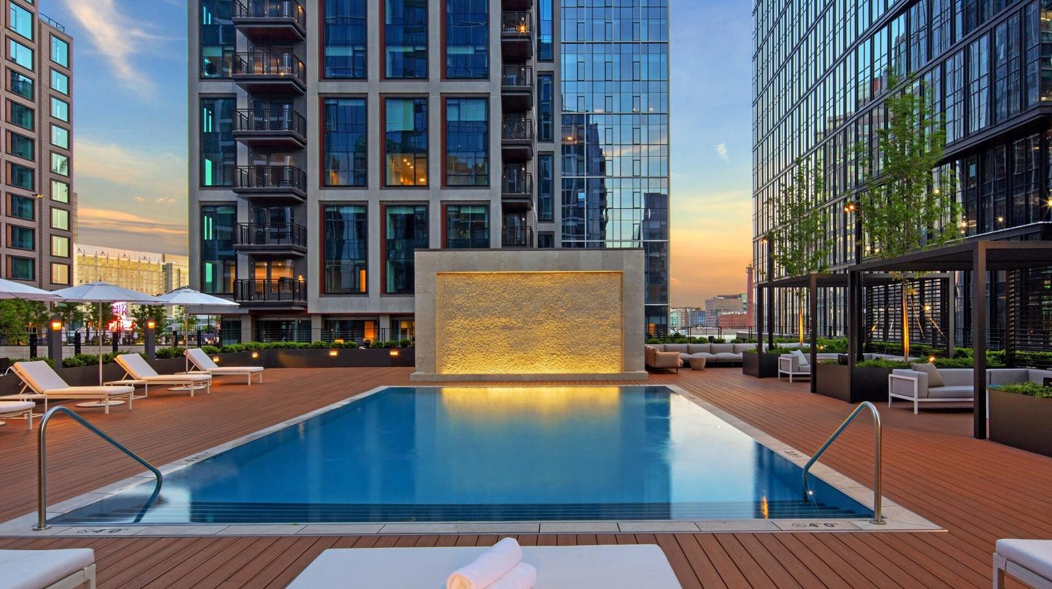 Echelon Seaport 캠페인 이미지